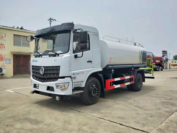 國(guó)六東風(fēng)專底D3灑水車(chē)【12立方】【14立方】